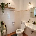 Slishani 1 Apartment *