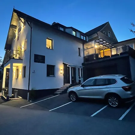 Slishani 1 アパート *