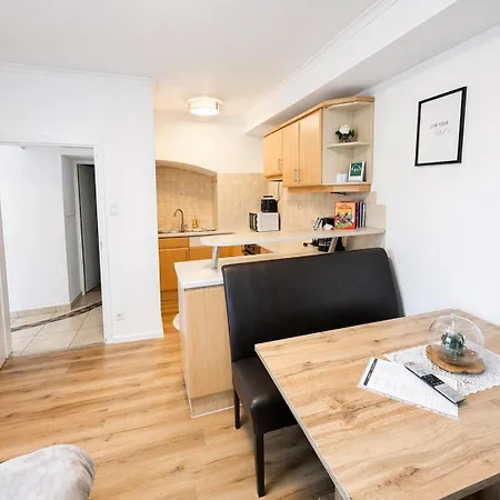 Slishani 1 Apartment